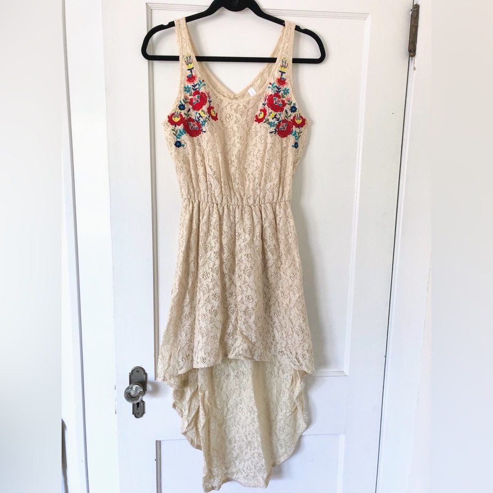 Boho beige lace high-low dress - Picture 1 of 5